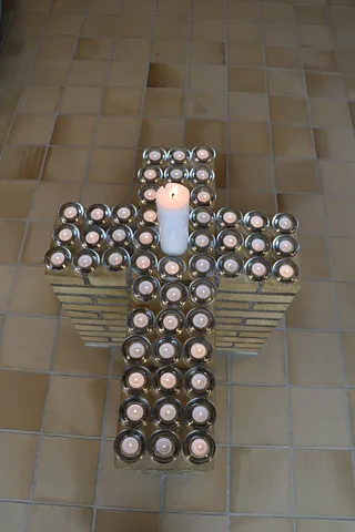 hænder med strikketøj